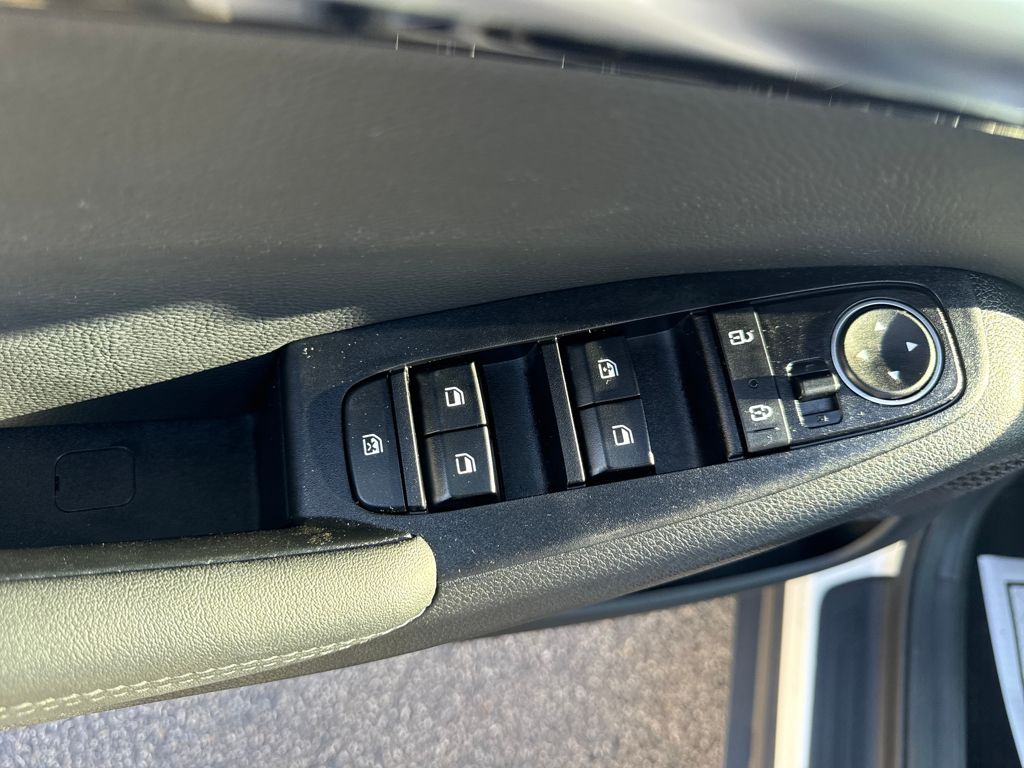 2022 Kia Seltos EX photo 6