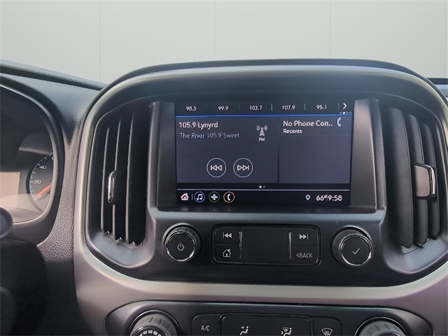 2022 Chevrolet Colorado LT photo 22