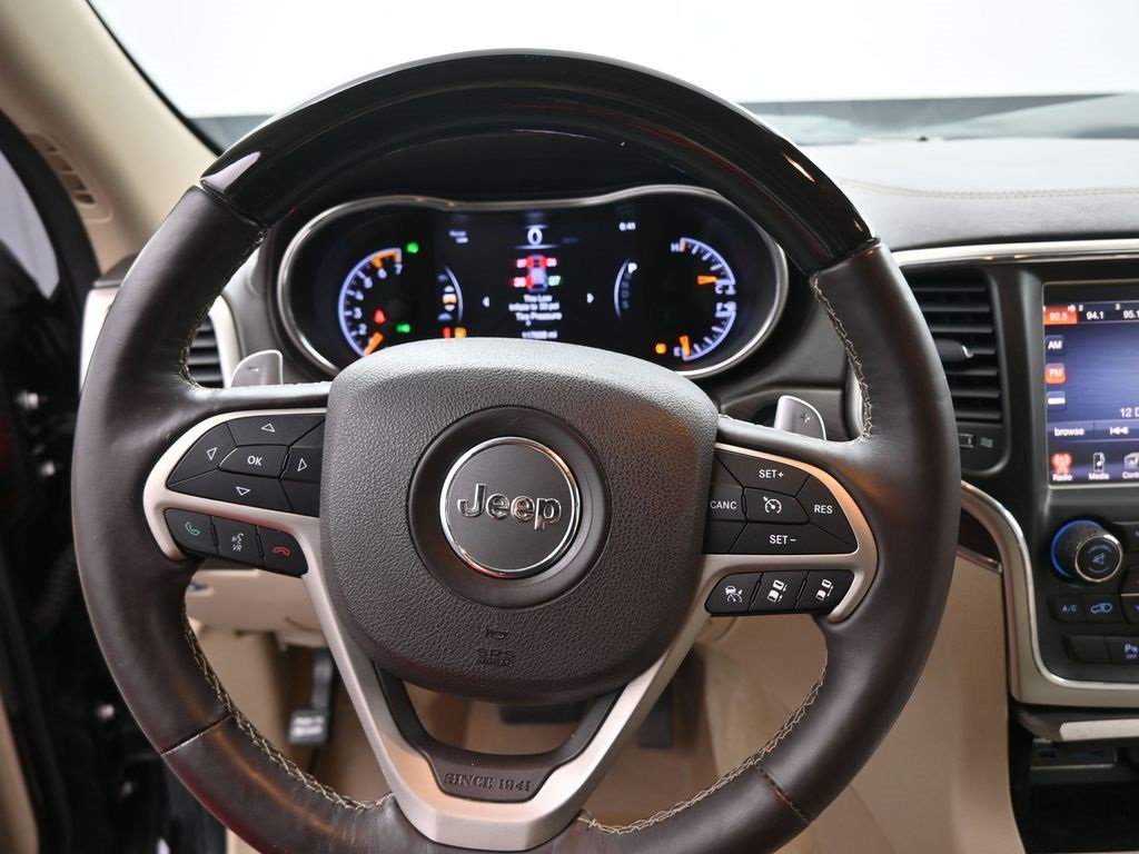 2015 Jeep Grand Cherokee Overland photo 2