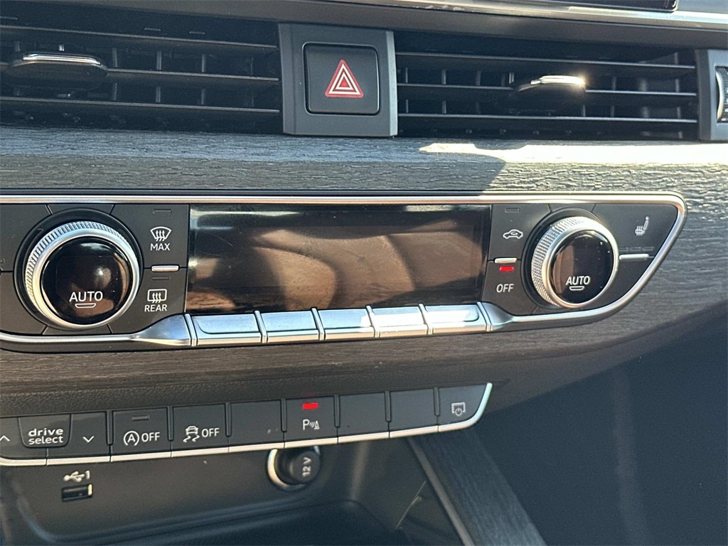 2021 Audi A4 45 S line Premium Plus Quattro photo 20