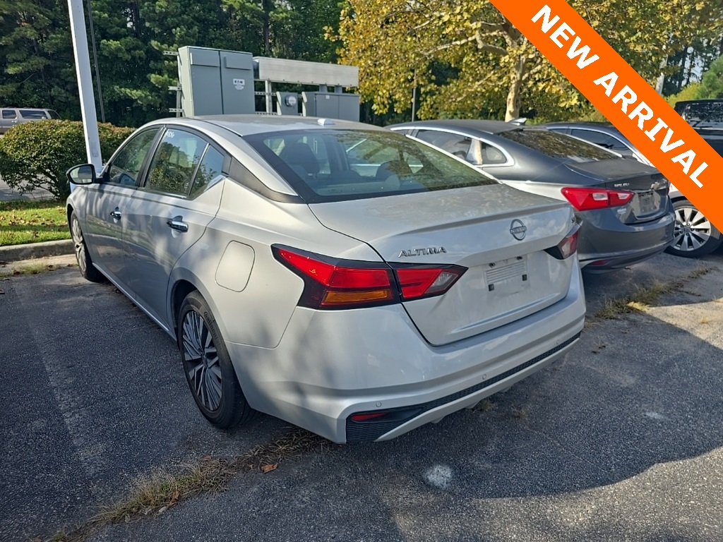 2023 Nissan Altima 2.5 SV photo 3