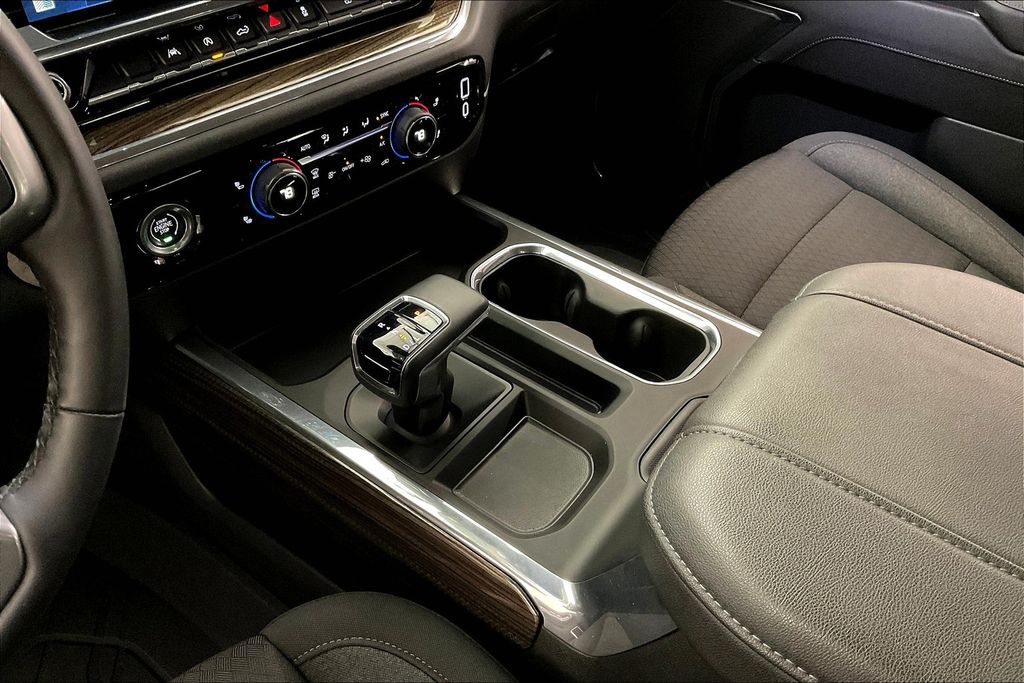 2023 Chevrolet Silverado 1500 RST photo 14