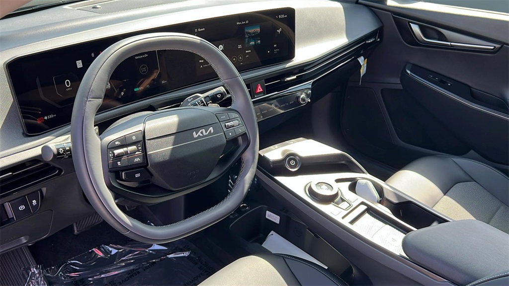 2025 Kia EV6 Light photo 17