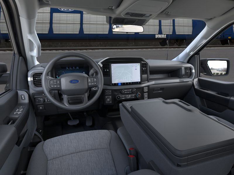2025 Ford F-150 XL photo 6