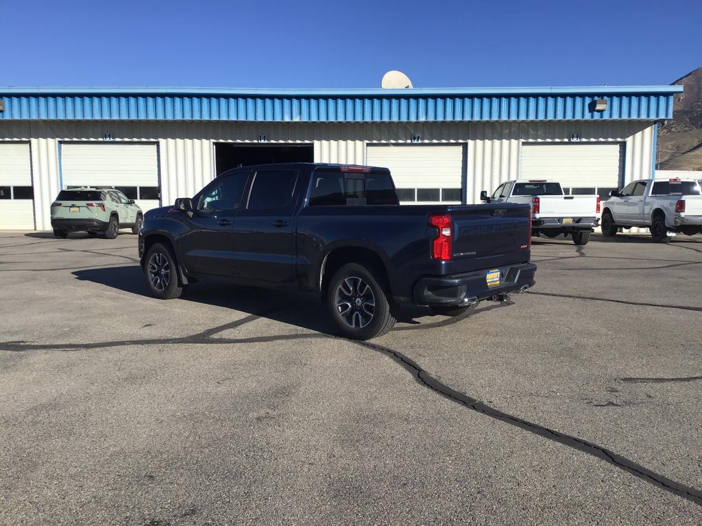 2020 Chevrolet Silverado 1500 RST photo 3