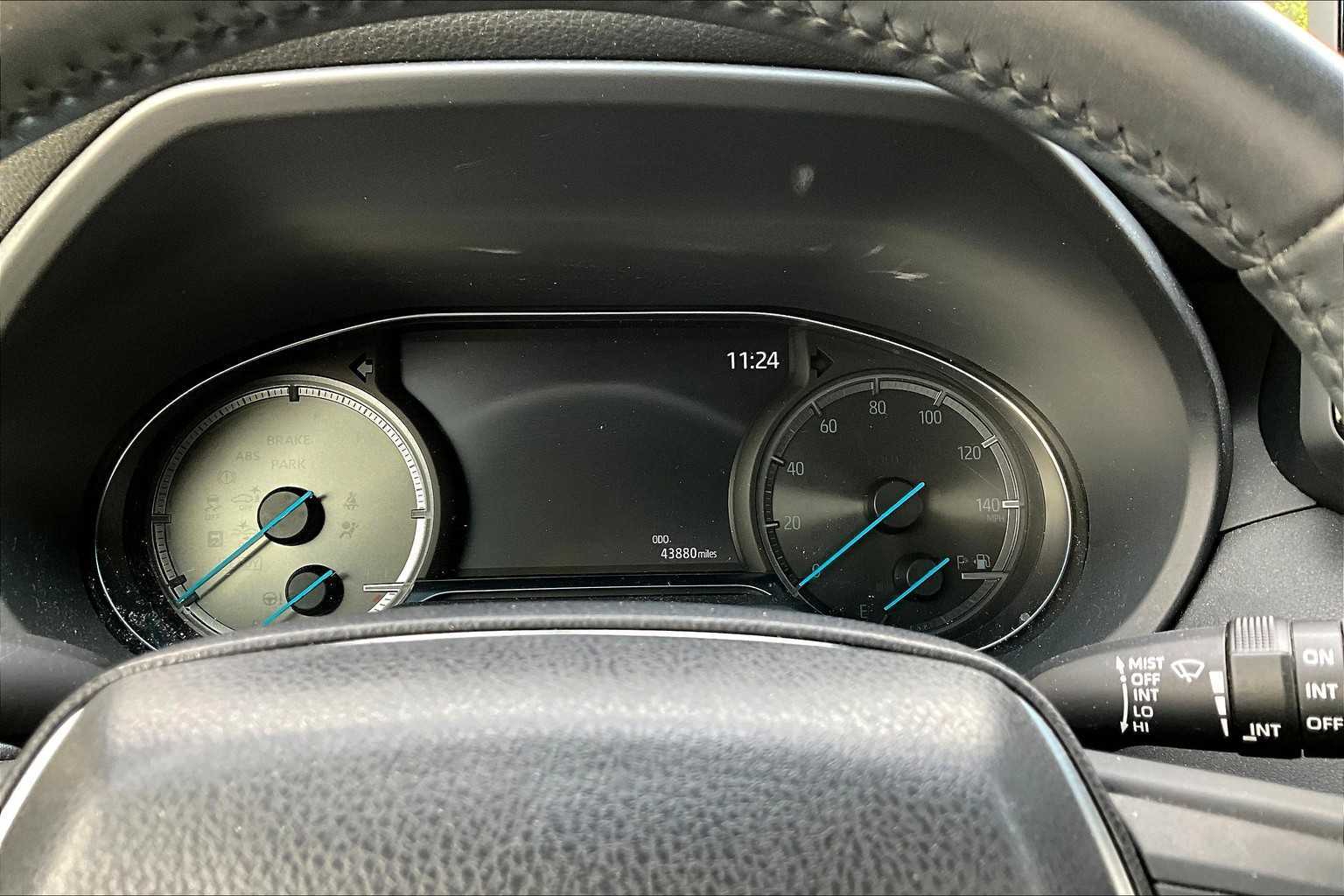 2022 Toyota Venza XLE photo 25