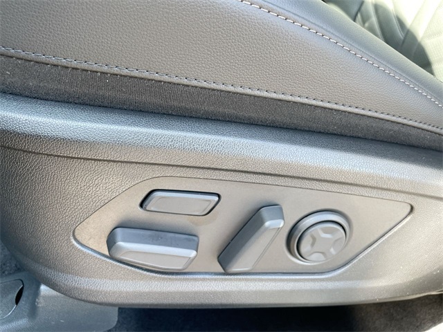 2025 Kia Sorento X-Line SX Prestige photo 32