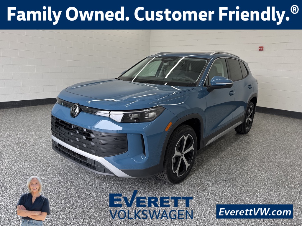 2026 Volkswagen Tiguan SE's photo