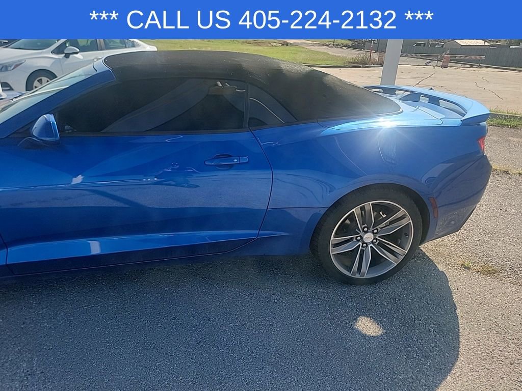 2017 Chevrolet Camaro 2LT photo 5