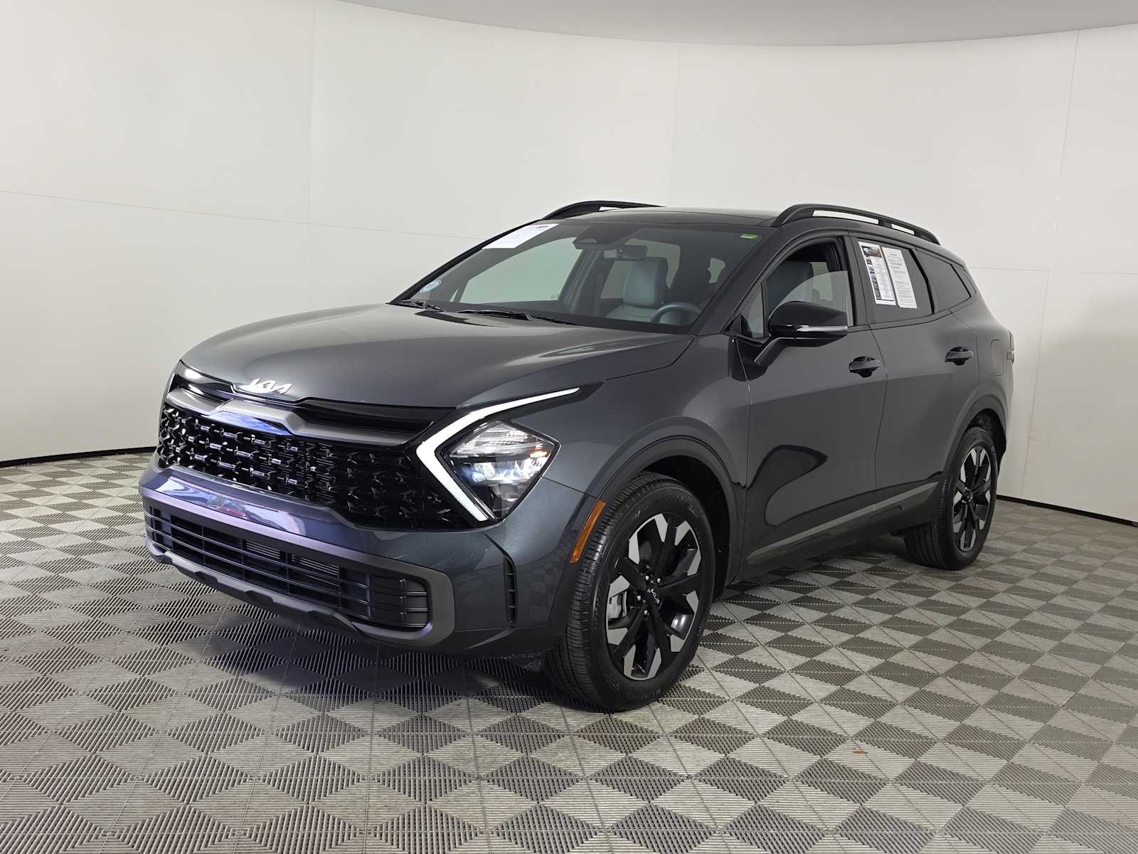 2023 Kia Sportage X-Line photo 3