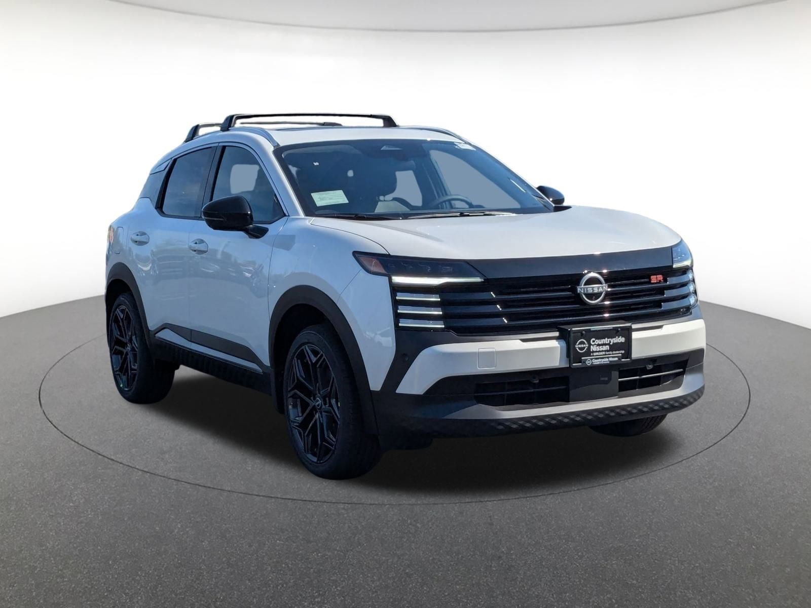 2026 Nissan Kicks SR photo 2