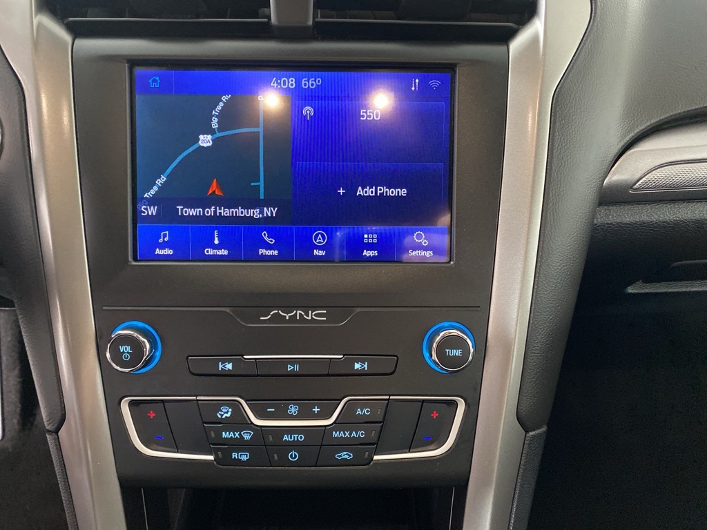 2020 Ford Fusion SE photo 6