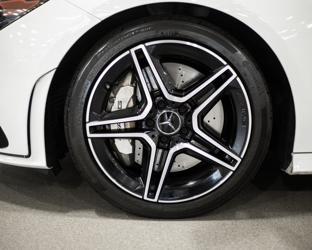 2023 Mercedes Benz CLA AMG 35 photo 4