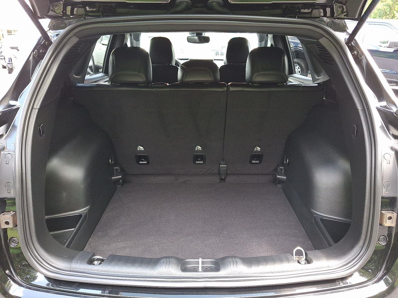 2023 Jeep Compass Latitude Lux photo 24
