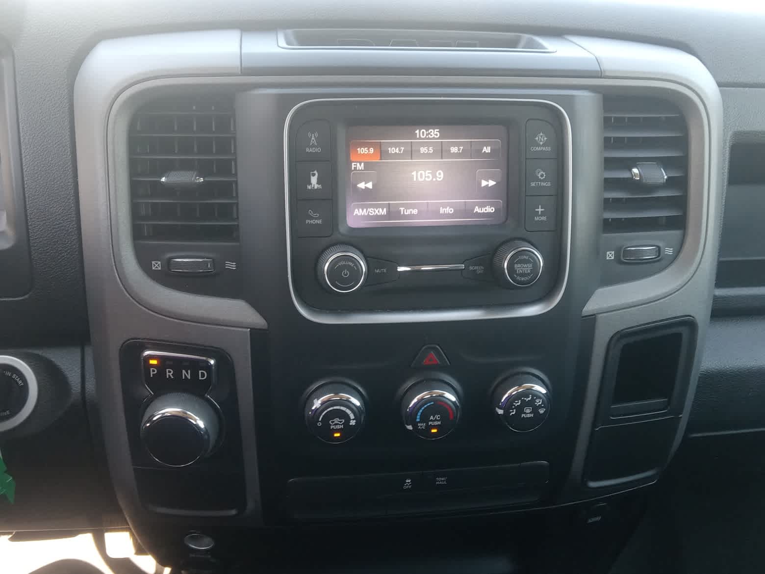 2021 Ram 1500 Classic Tradesman photo 11