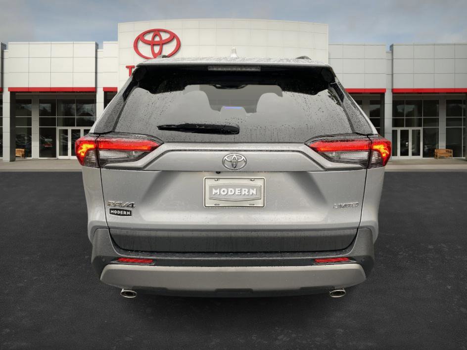 2023 Toyota RAV4 Limited photo 4