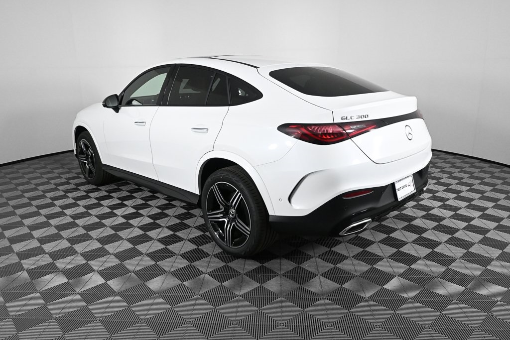 2026 Mercedes Benz GLC 300 4MATIC photo 4