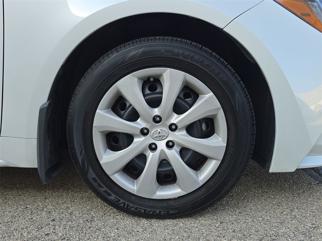 2023 Toyota Corolla LE photo 37