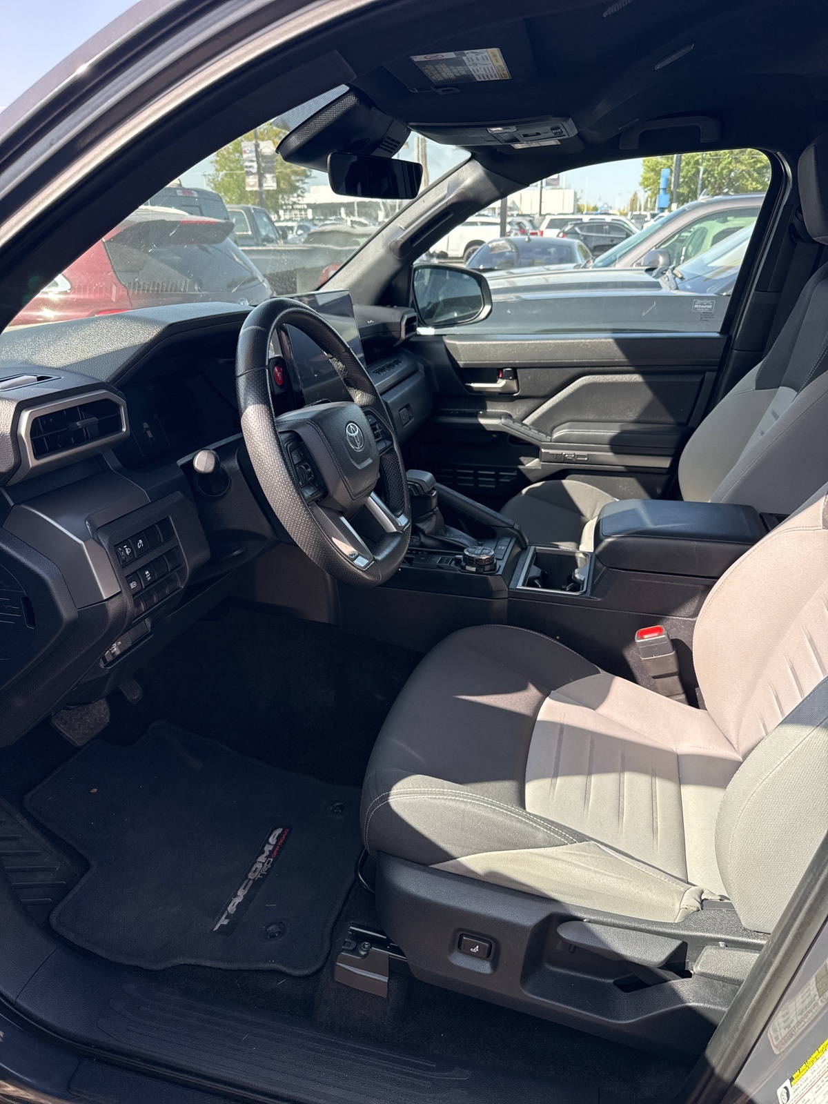 2024 Toyota Tacoma TRD Sport photo 2