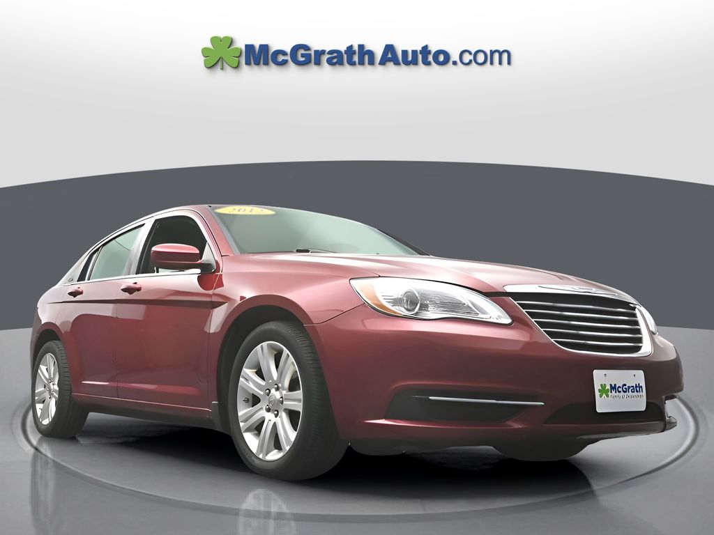 2012 Chrysler 200 Touring photo 10