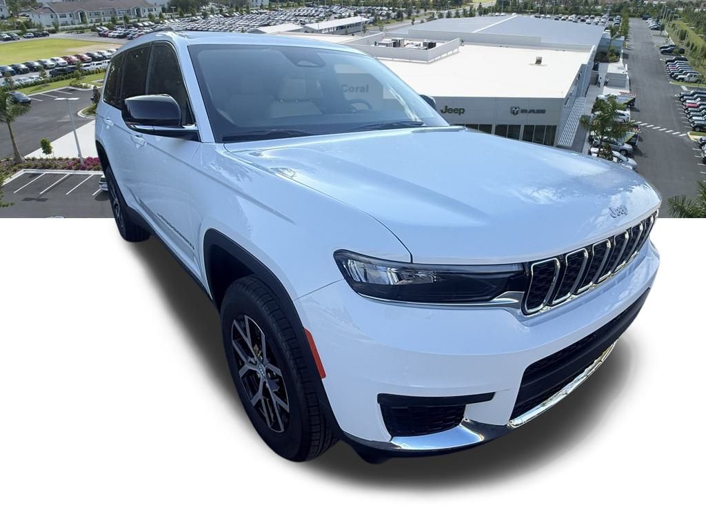 2025 Jeep Grand Cherokee Limited photo 2