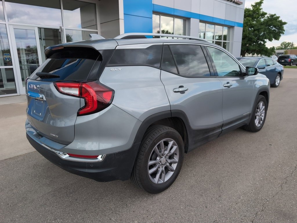 2024 Gmc Terrain SLT photo 8