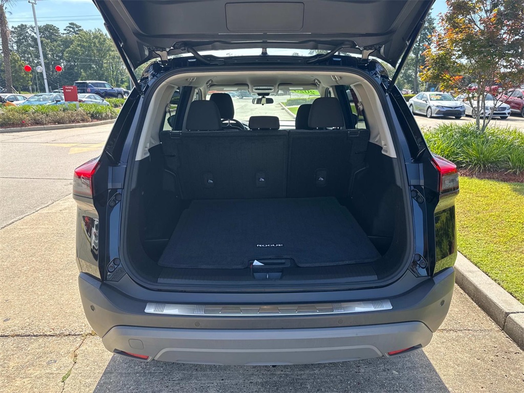 2023 Nissan Rogue SV photo 7