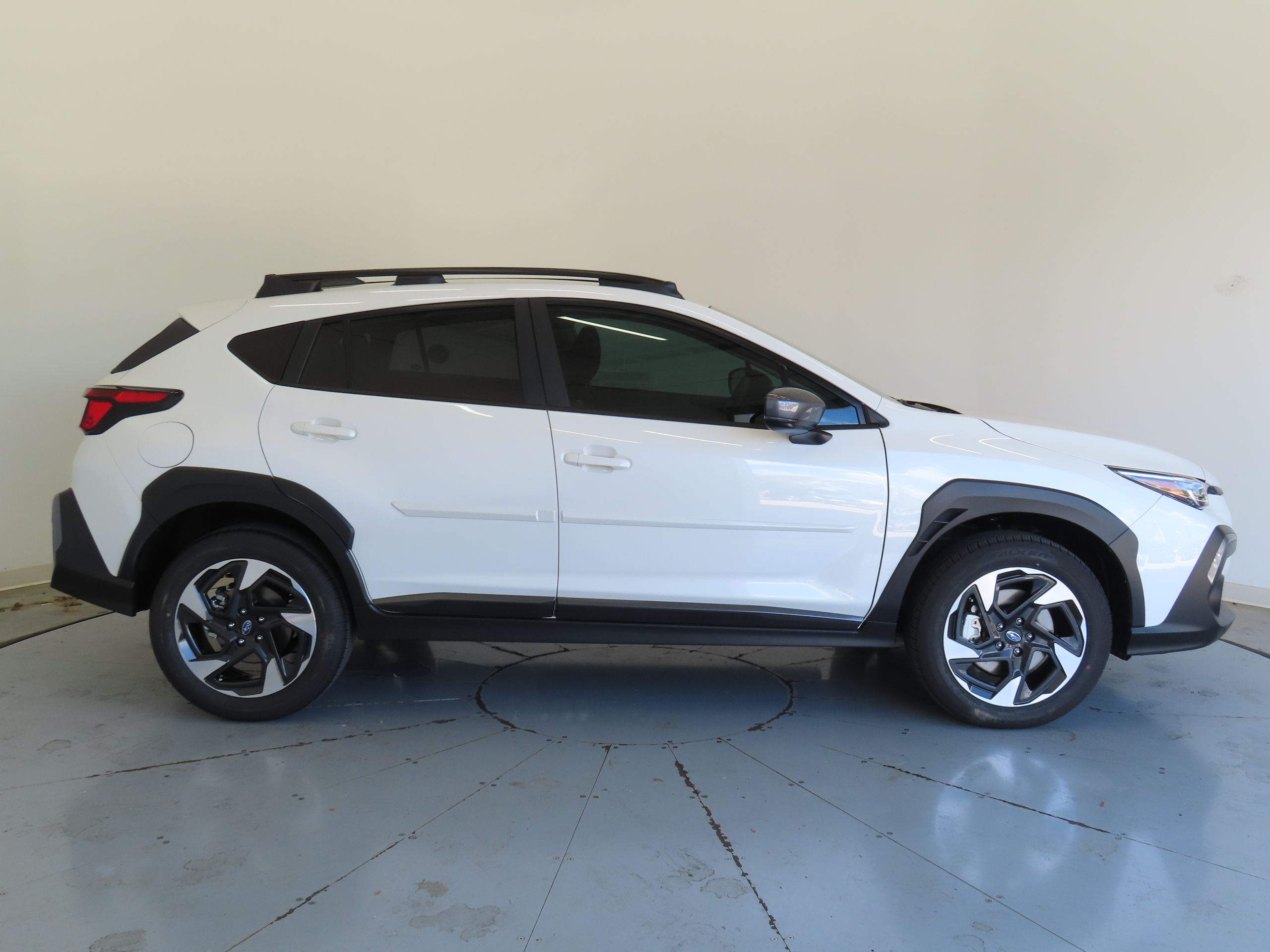 2025 Subaru Crosstrek Limited photo 2
