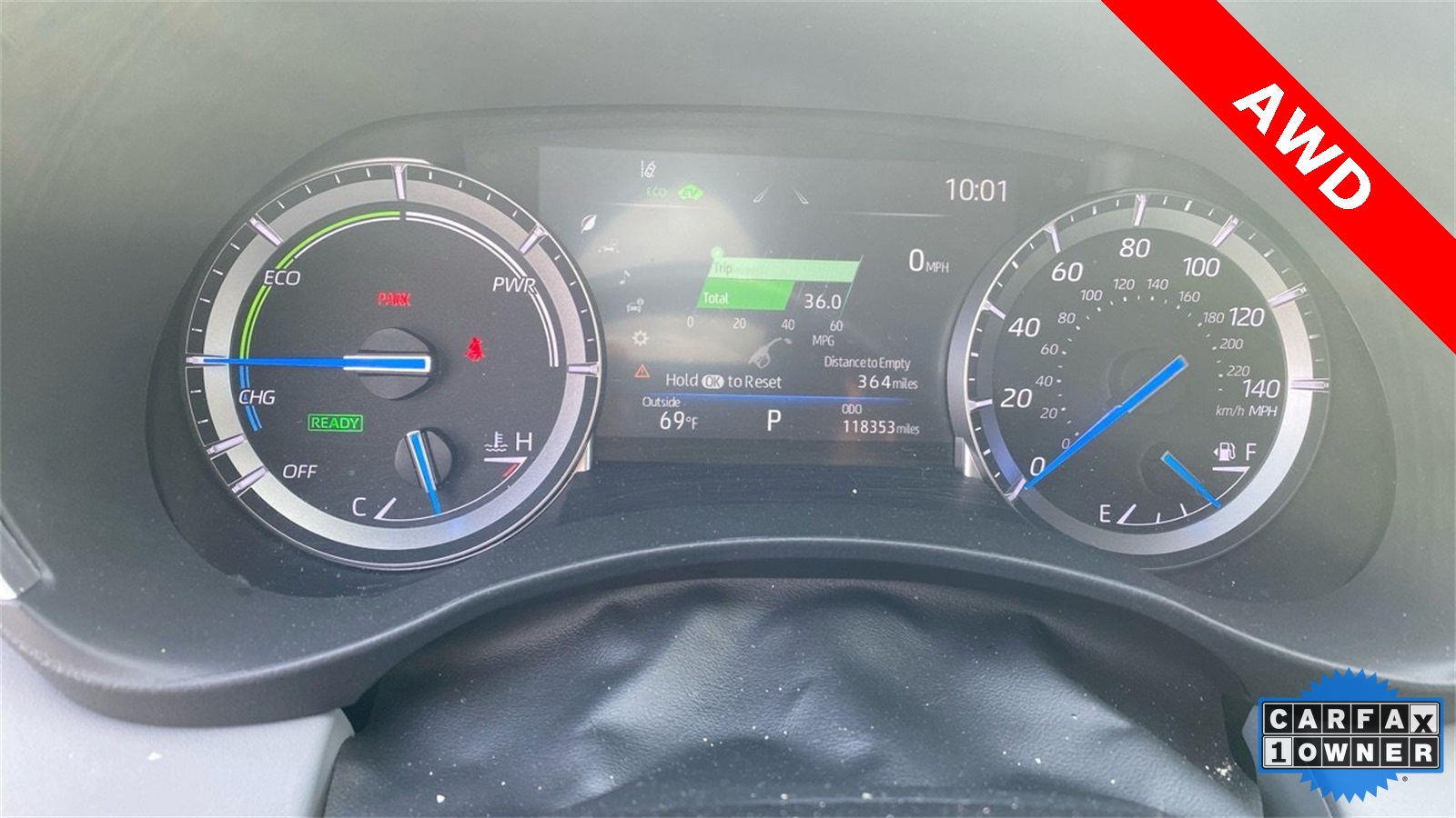 2021 Toyota Highlander XLE photo 2
