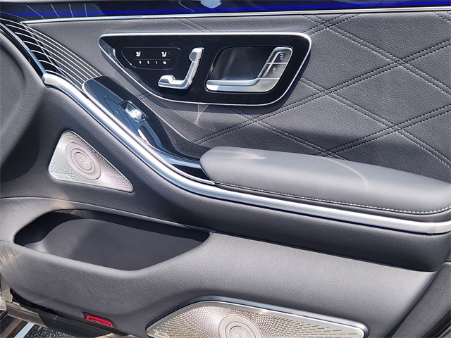 2026 Mercedes Benz S 63 e photo 15