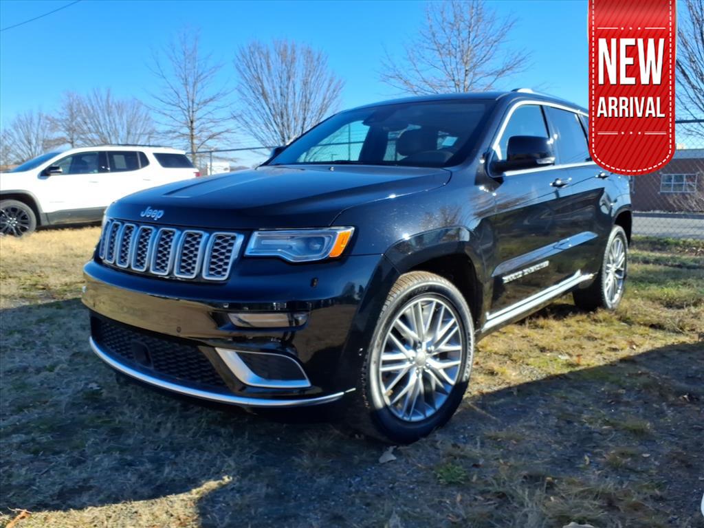 2017 Jeep Grand Cherokee Summit's photo