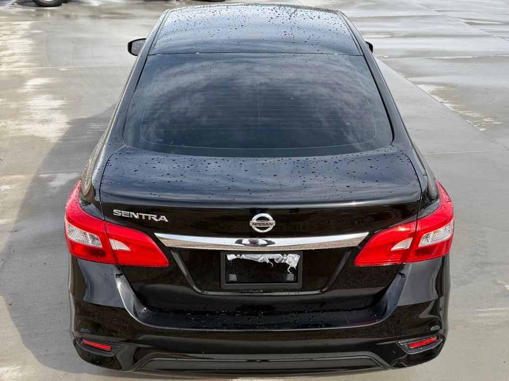 2018 Nissan Sentra S photo 3