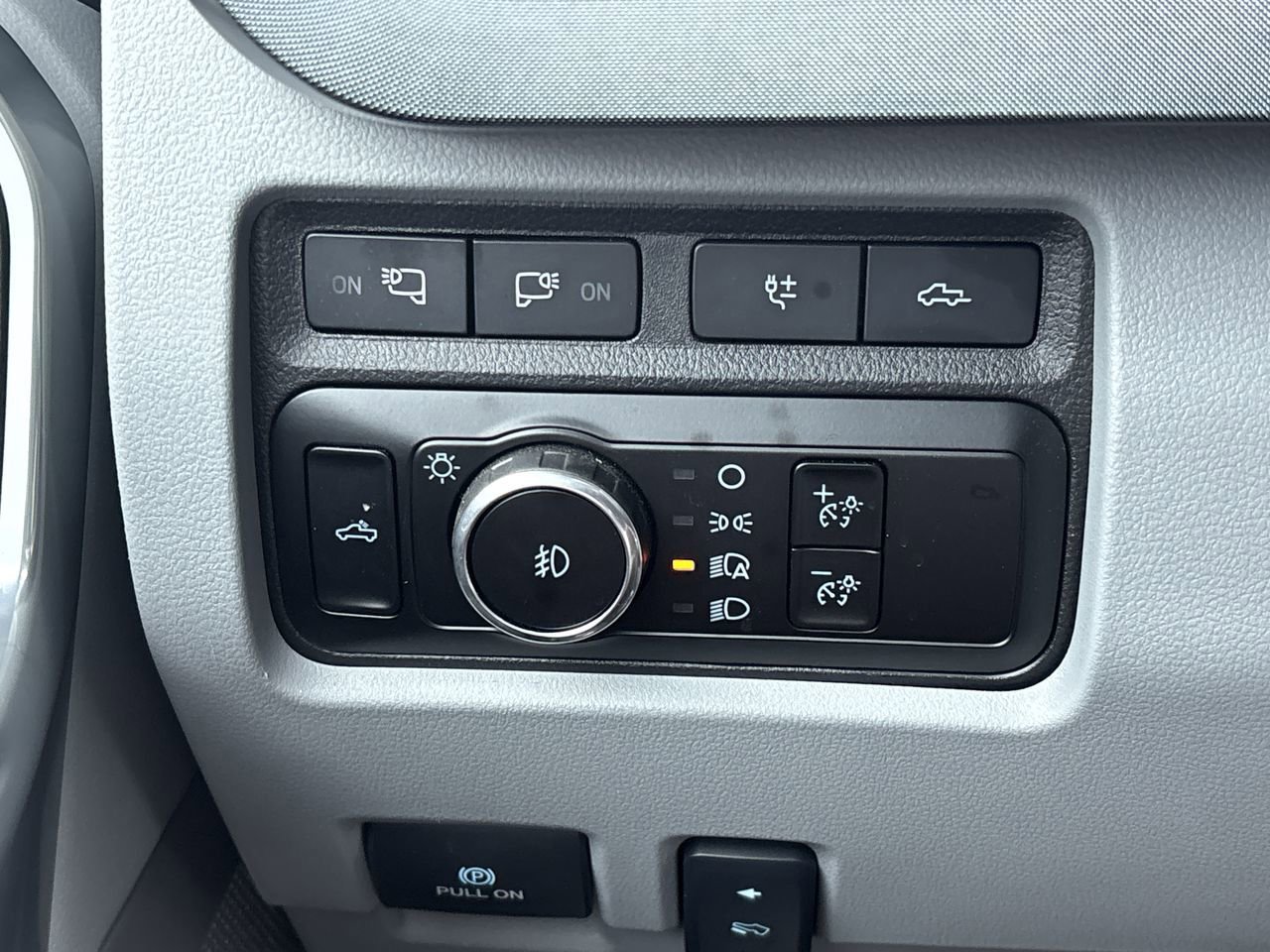2024 Ford F-250 Limited photo 28