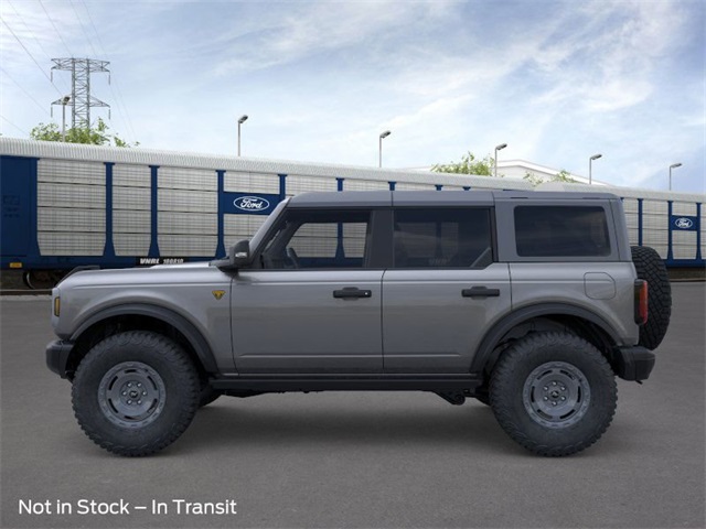 2025 Ford Bronco Badlands photo 3