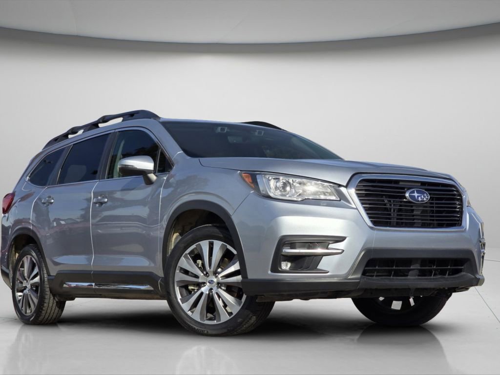 2022 Subaru Ascent Limited photo 2