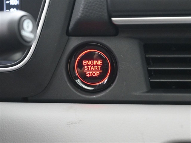 2025 Honda Pilot Elite photo 3