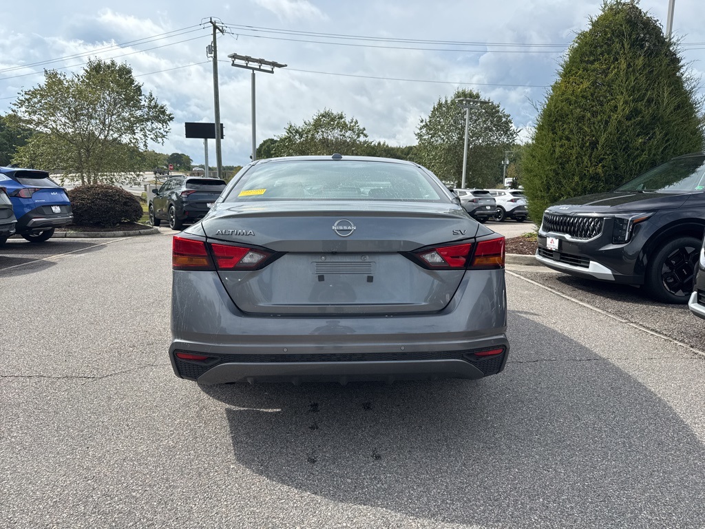 2023 Nissan Altima SV photo 4