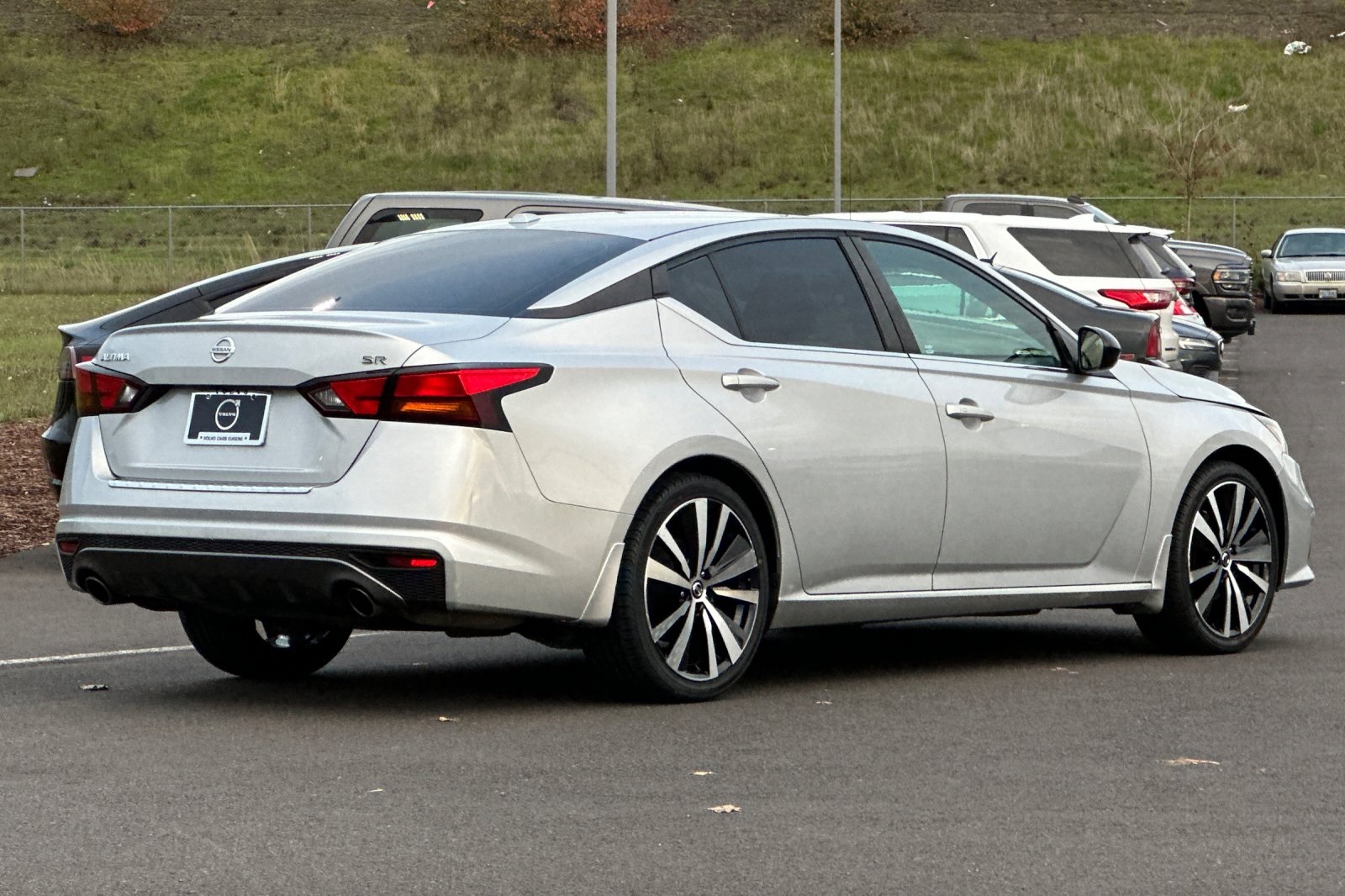 2019 Nissan Altima 2.5 SR photo 3