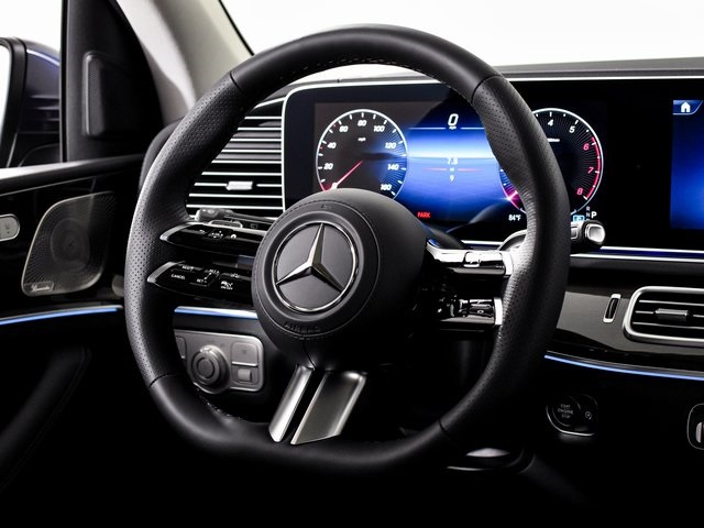 2026 Mercedes Benz GLS 450 4MATIC photo 19