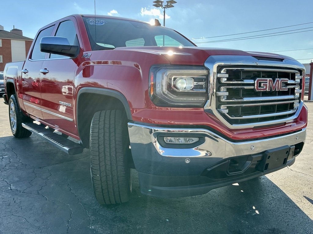 2018 Gmc Sierra 1500 SLT photo 2