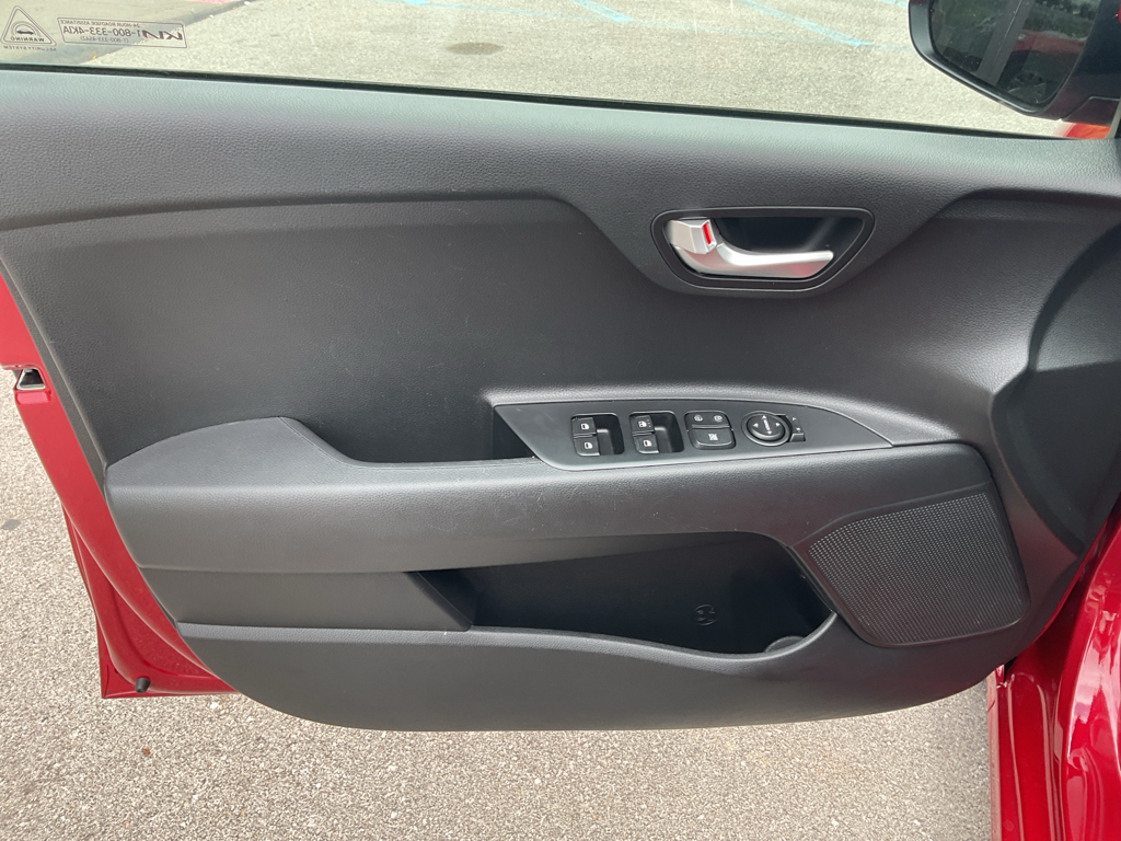 2023 Kia Rio S photo 16