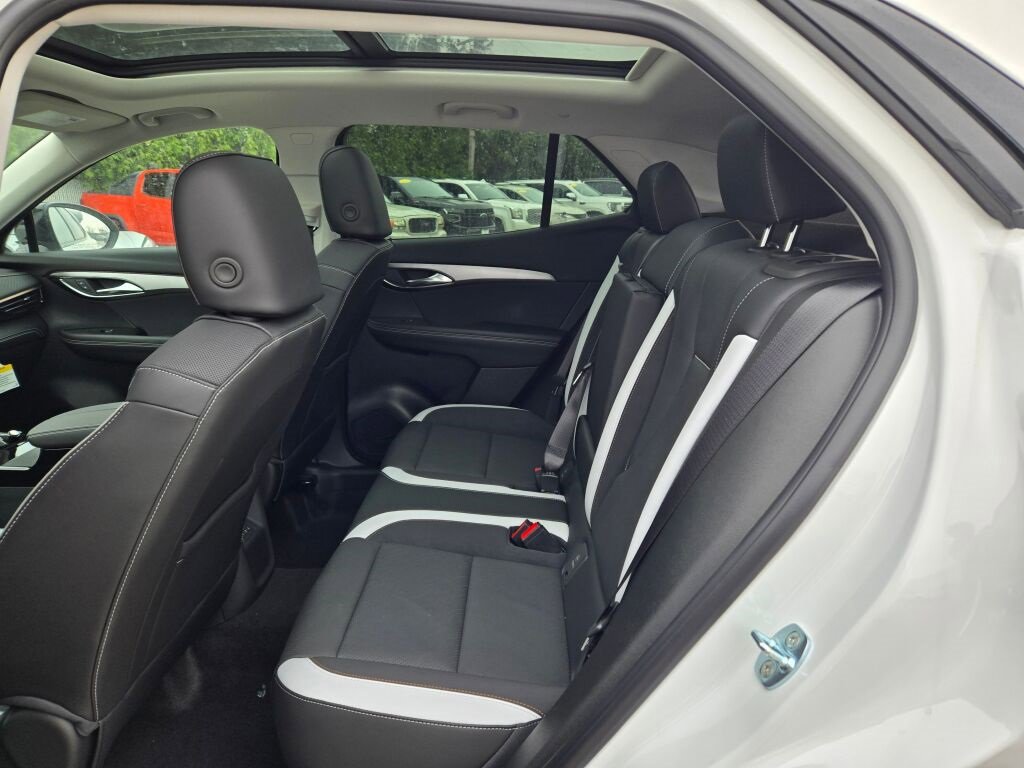 2025 Buick Envision Sport Touring photo 12