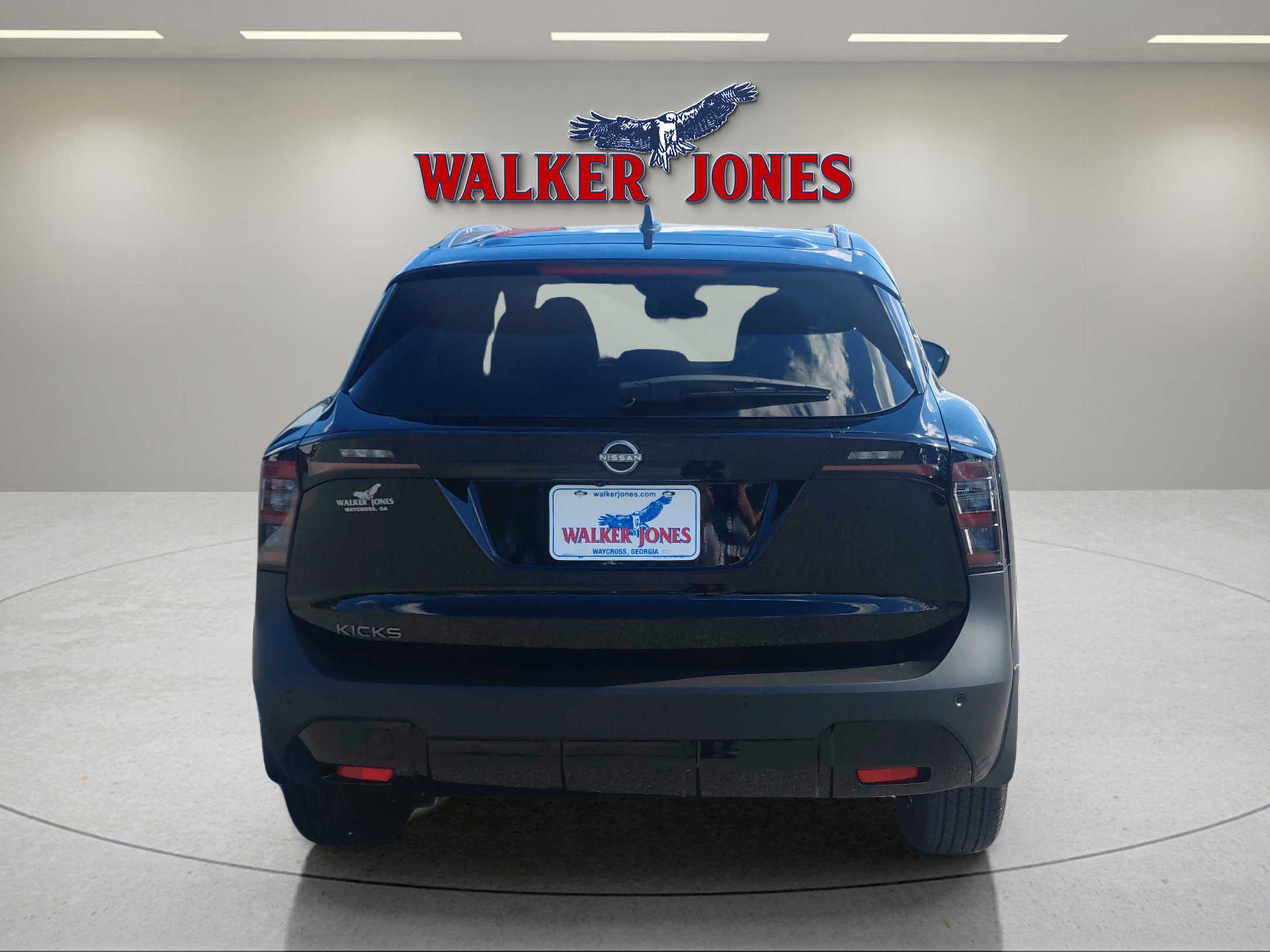 2026 Nissan Kicks SV photo 3