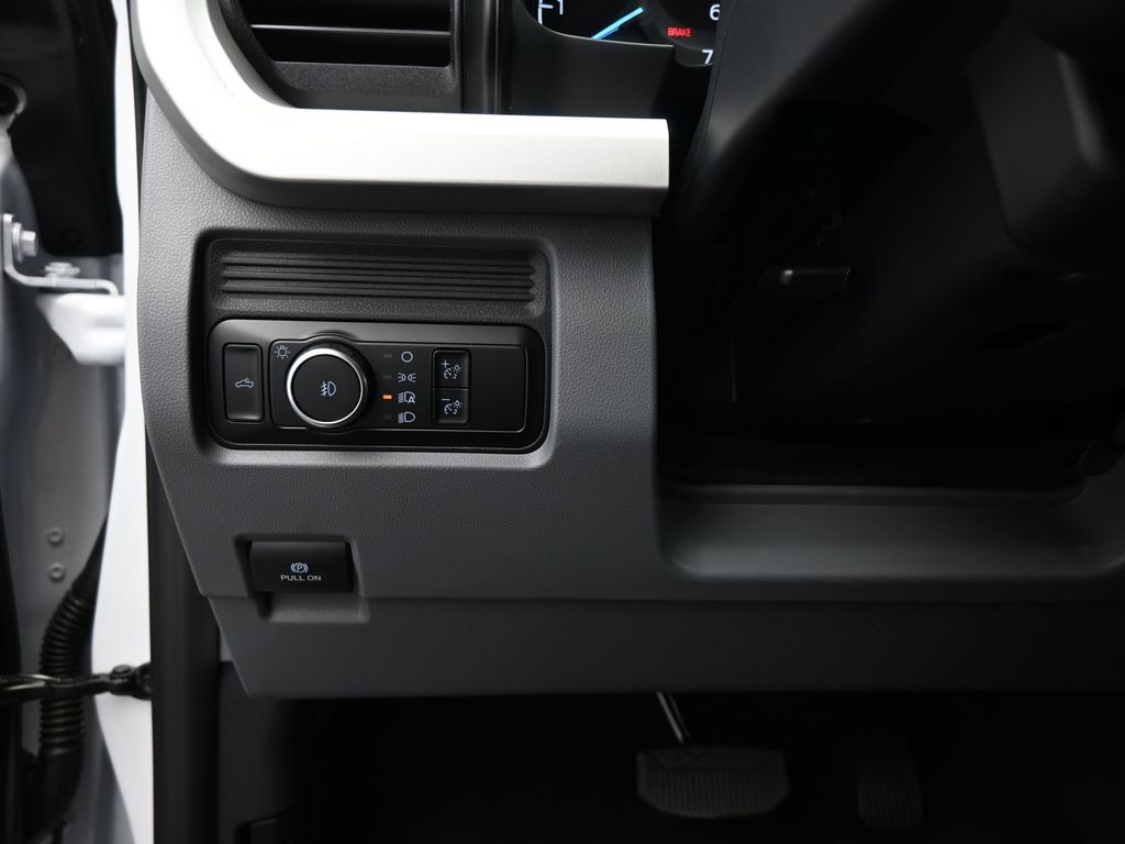 2025 Ford F-250 photo 10
