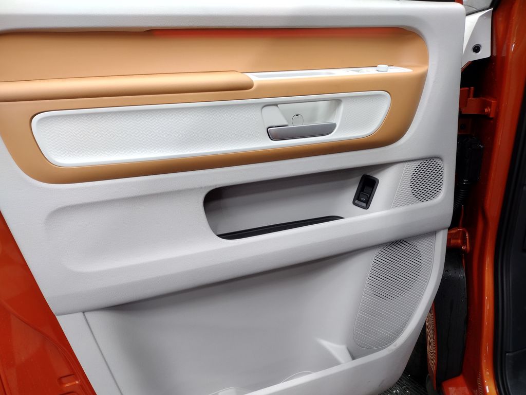 2025 Volkswagen ID. Buzz photo 19