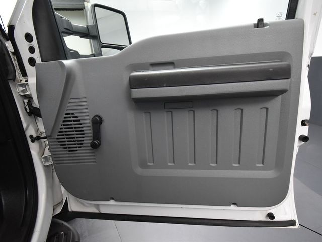 2015 Ford F-350 photo 26