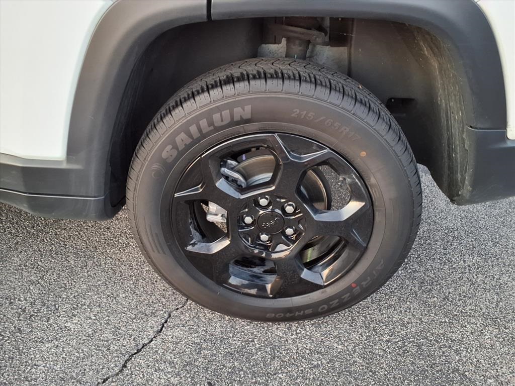 2024 Jeep Compass Trailhawk photo 6