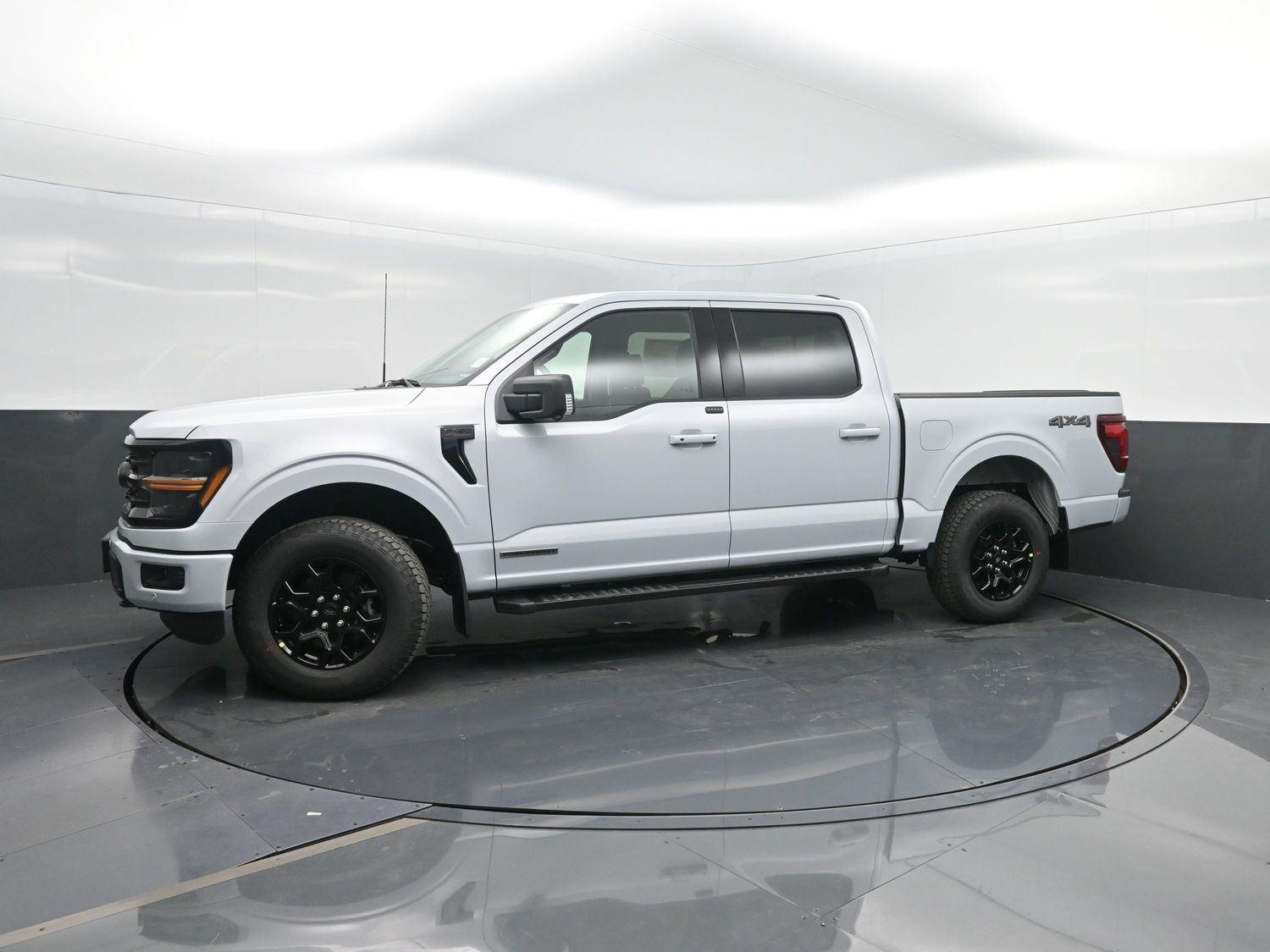 2025 Ford F-150 XLT's photo