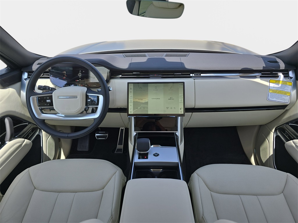 2025 Land Rover Range Rover SE photo 9