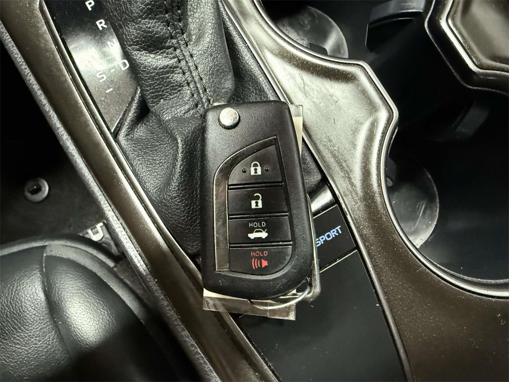 2023 Toyota Camry SE photo 24